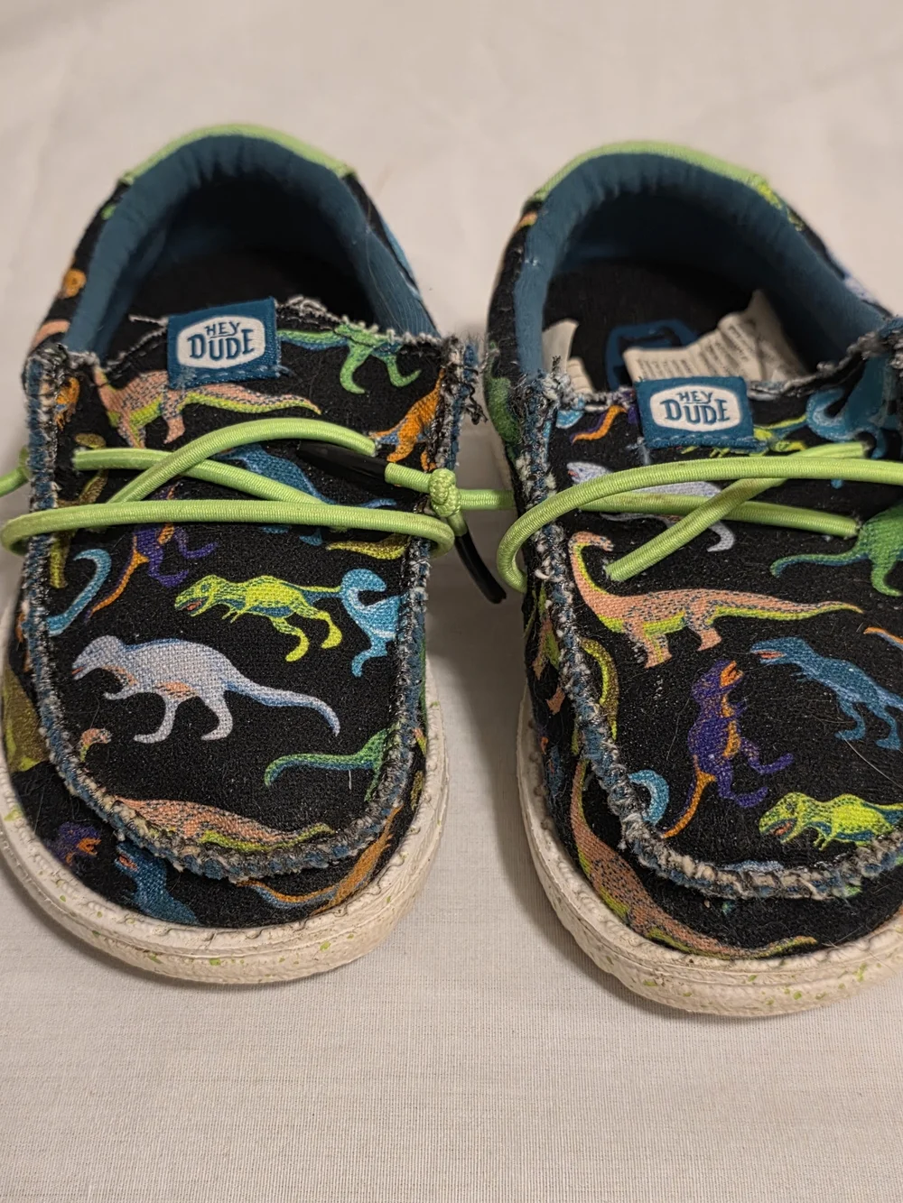 Hey Dude Kids Dinosaur Shoes Size 7 Gently Loved Slip On Comfy Preppy Playtime